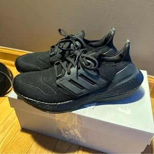 Adidas Womens Ultraboost 22 W Black Running Shoes Size 8 GX5587